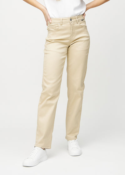 Beige regular jeans, modelnavn Gazelles, som går lige ned langs benet, set forfra.